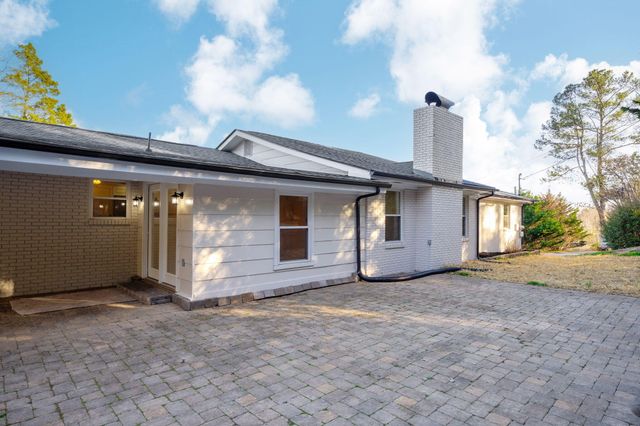 83 E Circle Drive, Rossville, GA 30741