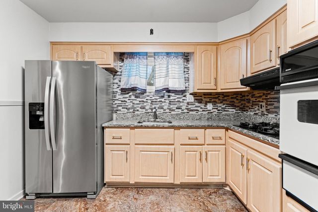 6230 LAURELTON AVE, Baltimore, MD 21214