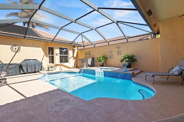 814 SW Saint Julien Court, Port St. Lucie, Port St Lucie, FL 34986