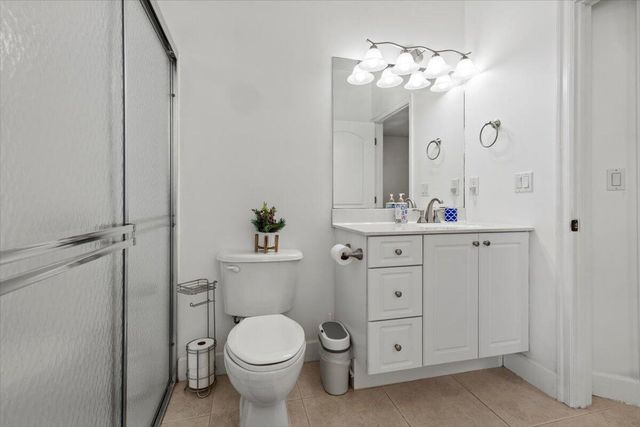 814 SW Saint Julien Court, Port St. Lucie, Port St Lucie, FL 34986