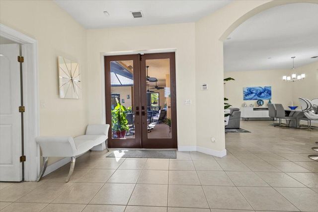 814 SW Saint Julien Court, Port St. Lucie, Port St Lucie, FL 34986