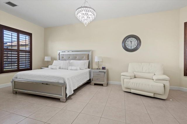 814 SW Saint Julien Court, Port St. Lucie, Port St Lucie, FL 34986