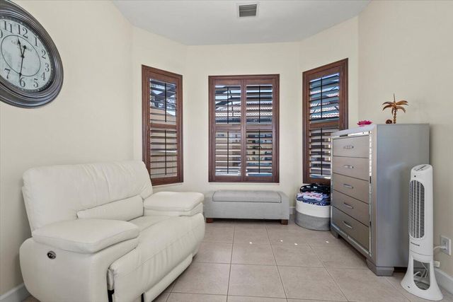 814 SW Saint Julien Court, Port St. Lucie, Port St Lucie, FL 34986