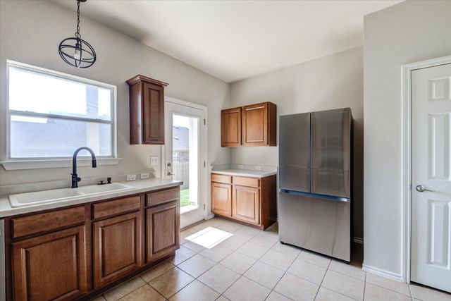 10913 Long Summer DR, Austin, TX 78754