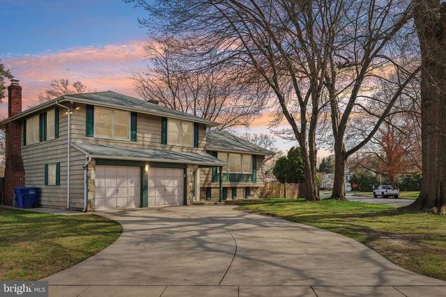 101 LEEDS RD, Mount Laurel, NJ 08054