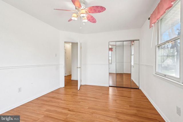 101 LEEDS RD, Mount Laurel, NJ 08054