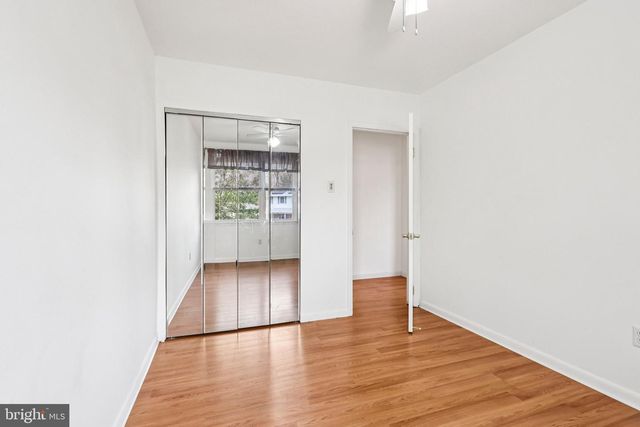 101 LEEDS RD, Mount Laurel, NJ 08054