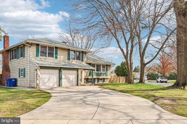 101 LEEDS RD, Mount Laurel, NJ 08054