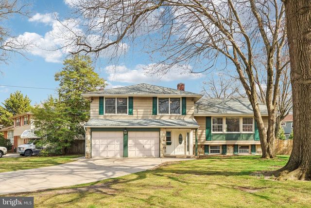 101 LEEDS RD, Mount Laurel, NJ 08054