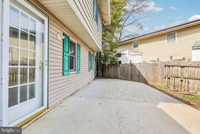 101 LEEDS RD, Mount Laurel, NJ 08054