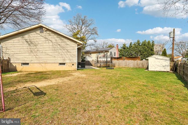 101 LEEDS RD, Mount Laurel, NJ 08054