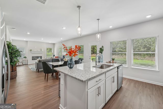 22 Rise Road, Adairsville, GA 30103