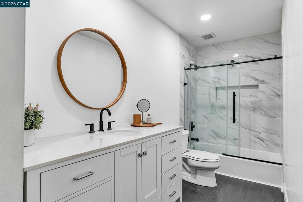 Image 28 of property listing at 825 Oak Grove Rd 30, Concord, CA 94518