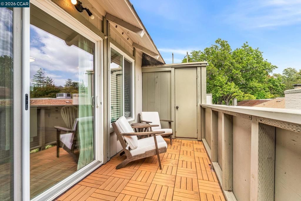 Image 32 of property listing at 825 Oak Grove Rd 30, Concord, CA 94518