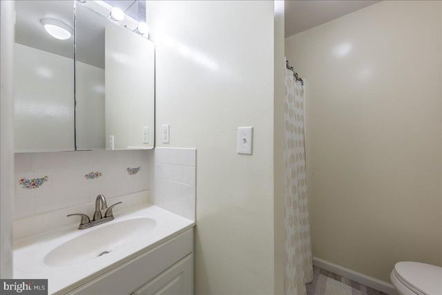 7200 RIDGEWAY DR, Manassas, VA 20112