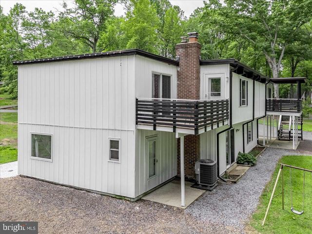 7200 RIDGEWAY DR, Manassas, VA 20112