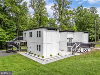 7200 RIDGEWAY DR, Manassas, VA 20112