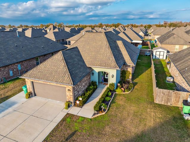 149 Magnolia Bluff Drive, Gray, LA 70359