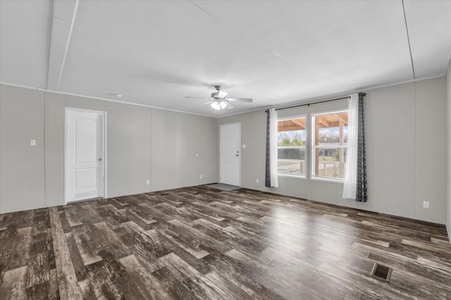 222 Kennedy Lane, Eddy, TX 76524