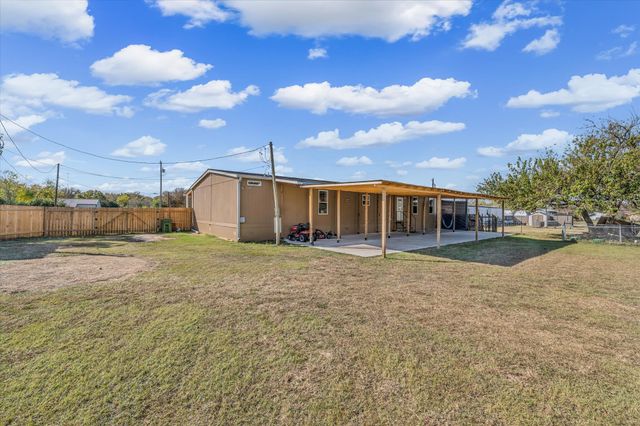 222 Kennedy Lane, Eddy, TX 76524