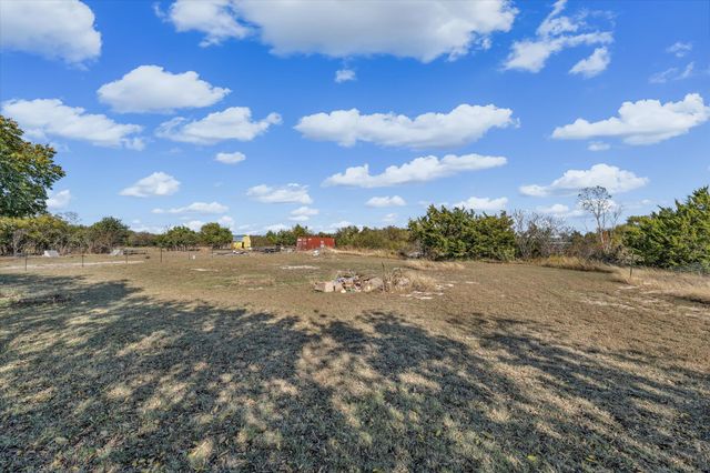 222 Kennedy Lane, Eddy, TX 76524
