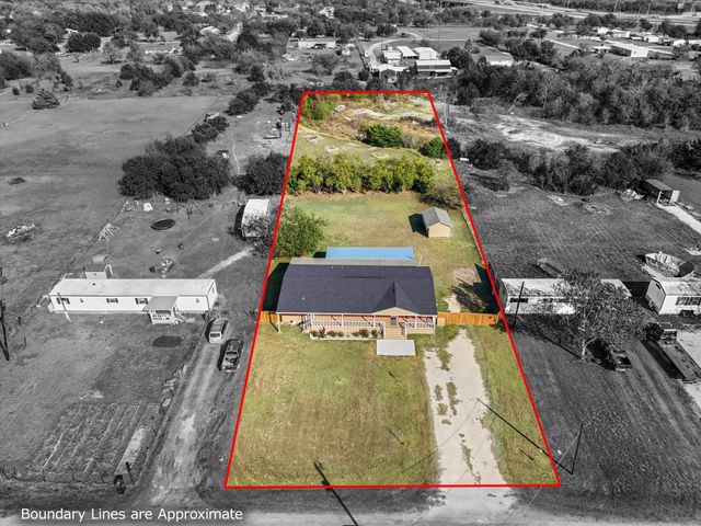 222 Kennedy Lane, Eddy, TX 76524