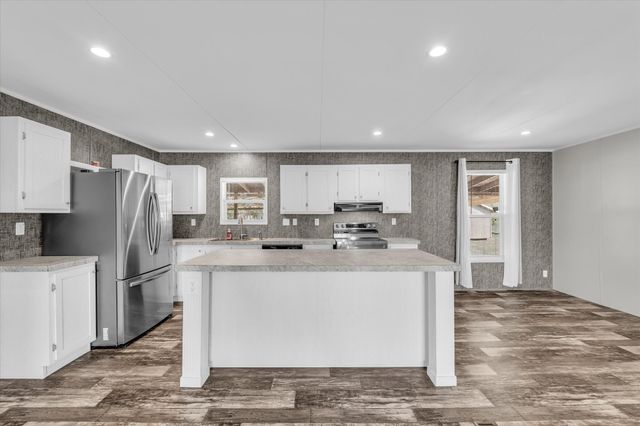 222 Kennedy Lane, Eddy, TX 76524