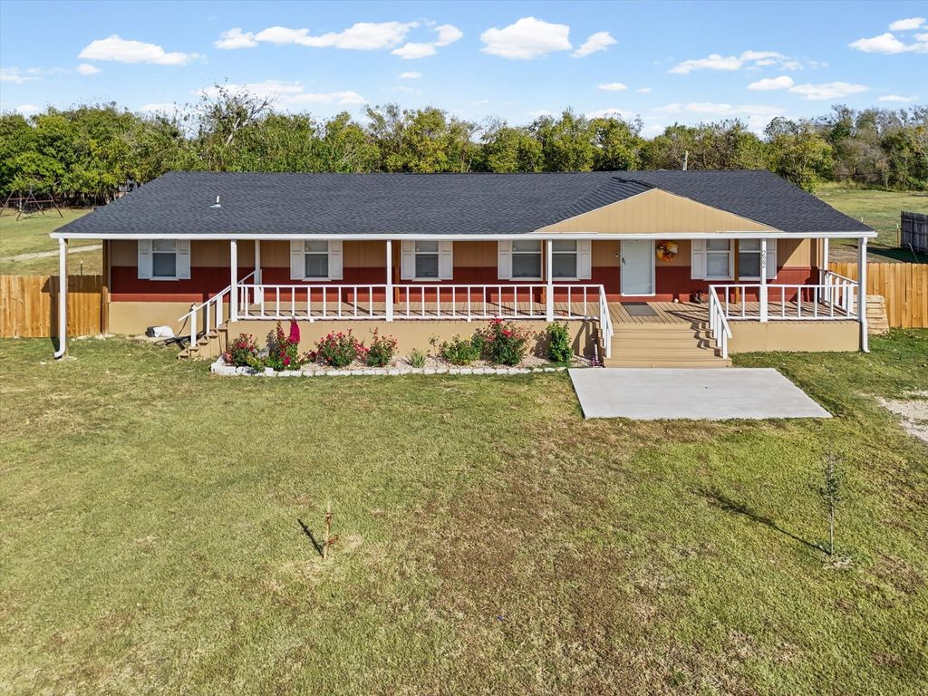 222 Kennedy Lane, Eddy, TX 76524