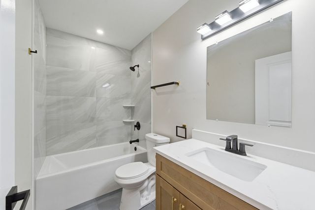 6333 S Maplewood Avenue, Chicago, IL 60629