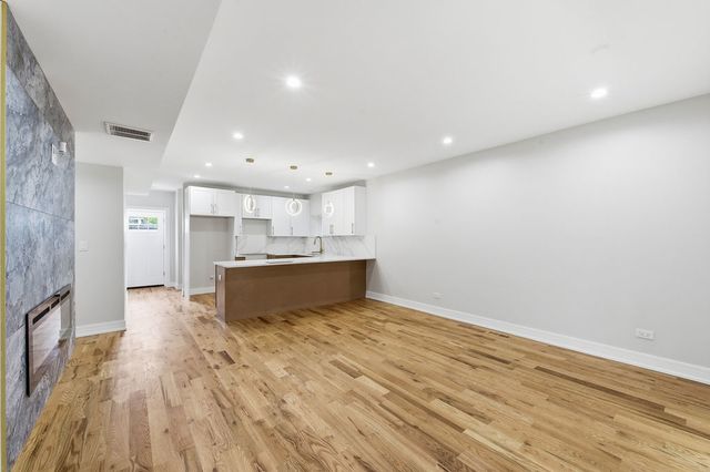 6333 S Maplewood Avenue, Chicago, IL 60629