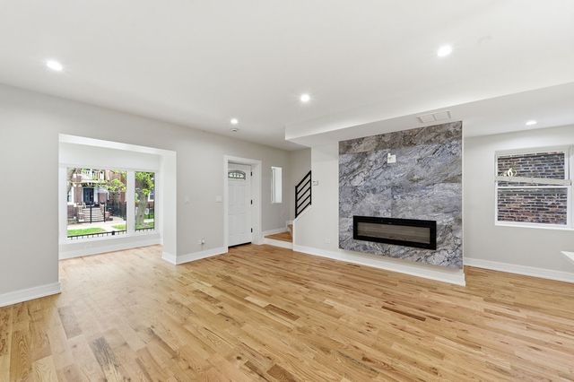 6333 S Maplewood Avenue, Chicago, IL 60629