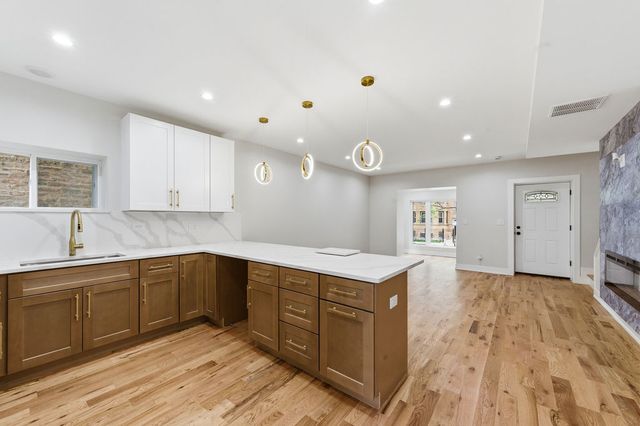 6333 S Maplewood Avenue, Chicago, IL 60629