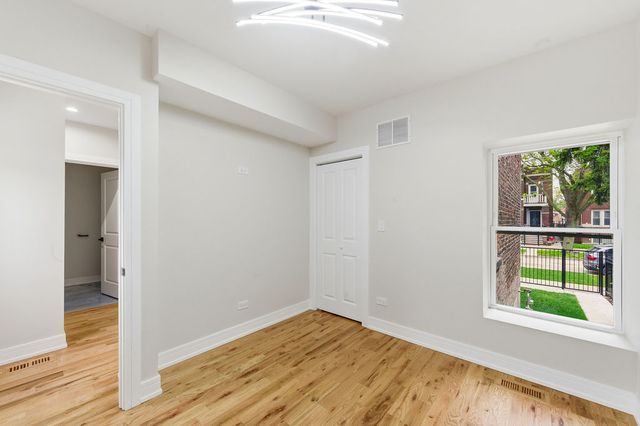 6333 S Maplewood Avenue, Chicago, IL 60629