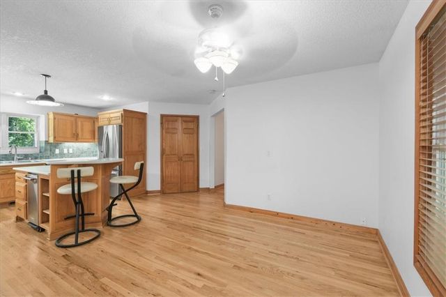 4242 N Grand Avenue, Kansas City, MO 64116