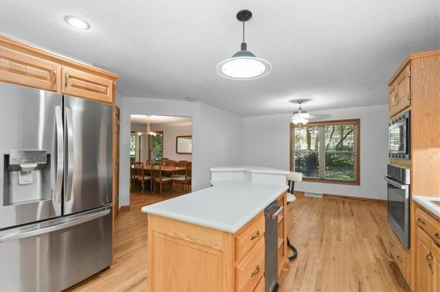 4242 N Grand Avenue, Kansas City, MO 64116