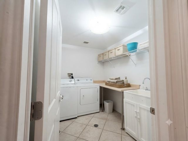 105 W 8TH ST, Bayonne, NJ 07002