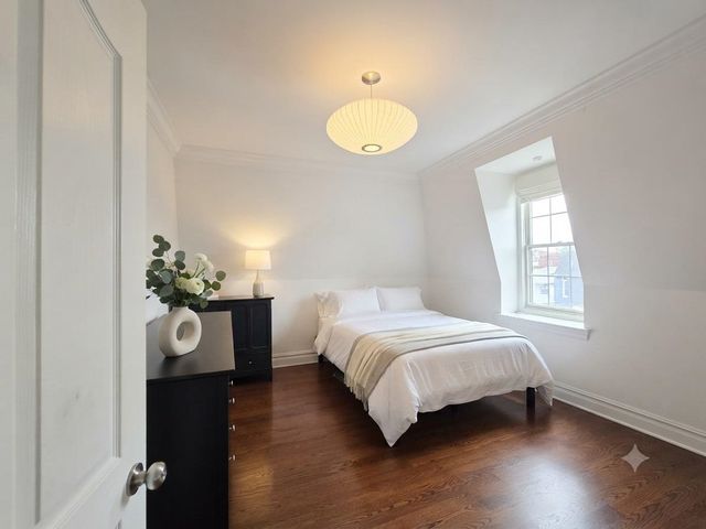 105 W 8TH ST, Bayonne, NJ 07002