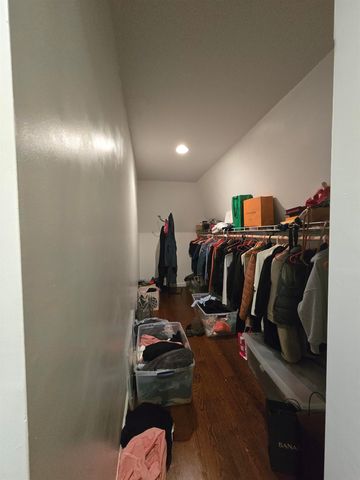105 W 8TH ST, Bayonne, NJ 07002