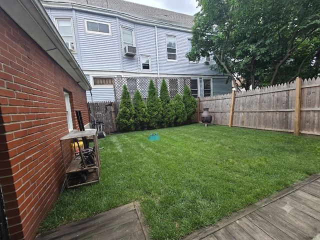 105 W 8TH ST, Bayonne, NJ 07002