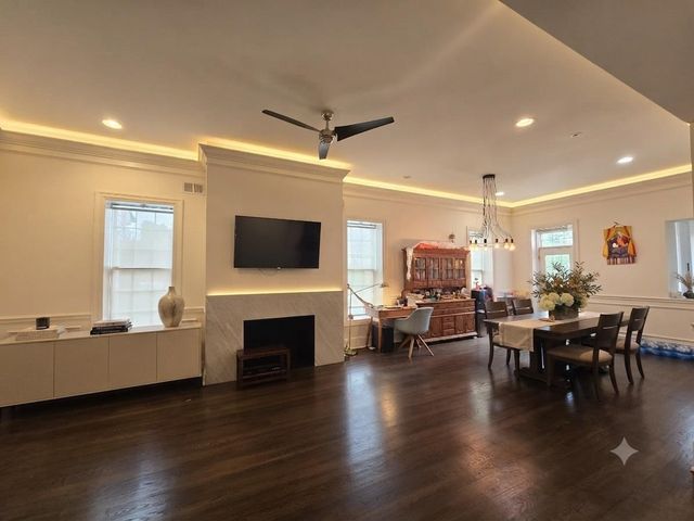 105 W 8TH ST, Bayonne, NJ 07002