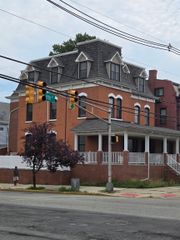 105 W 8TH ST, Bayonne, NJ 07002