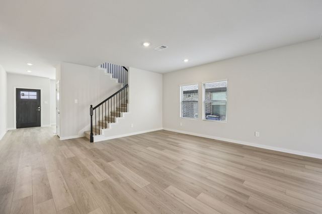 2228 Mustang Way, Seagoville, TX 75159