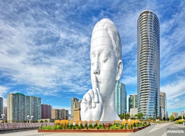 20 Newport Parkway 1812, Jersey City, NJ 07310