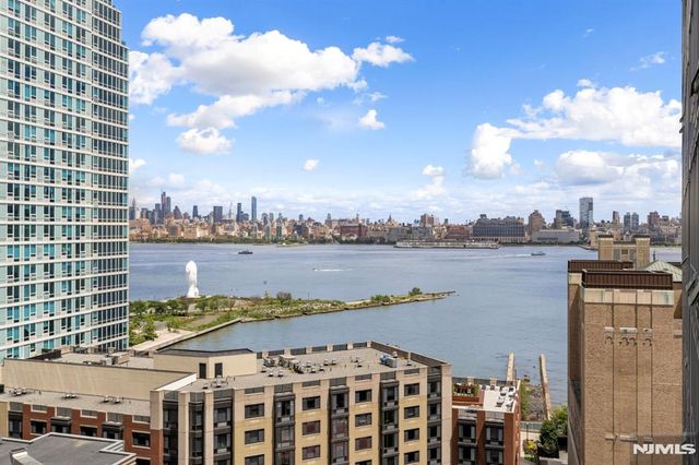 20 Newport Parkway 1812, Jersey City, NJ 07310