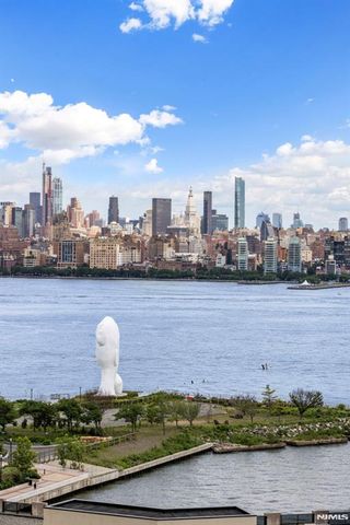 20 Newport Parkway 1812, Jersey City, NJ 07310
