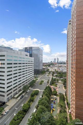 20 Newport Parkway 1812, Jersey City, NJ 07310