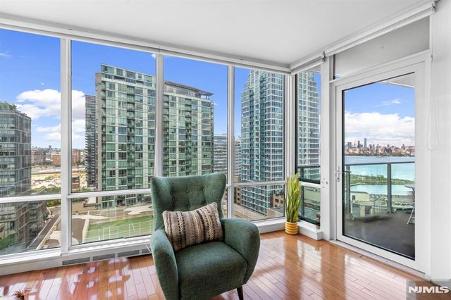 20 Newport Parkway 1812, Jersey City, NJ 07310