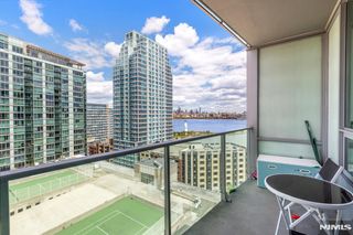 20 Newport Parkway 1812, Jersey City, NJ 07310