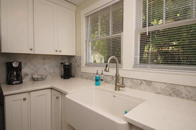 37 SE Magnolia Avenue, Fort Walton Beach, FL 32548