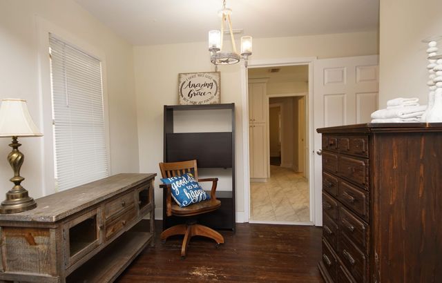 37 SE Magnolia Avenue, Fort Walton Beach, FL 32548